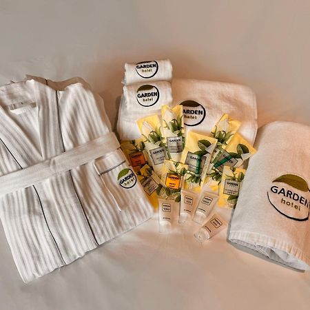 Garden Hotel & Spa Бишкек Экстерьер фото